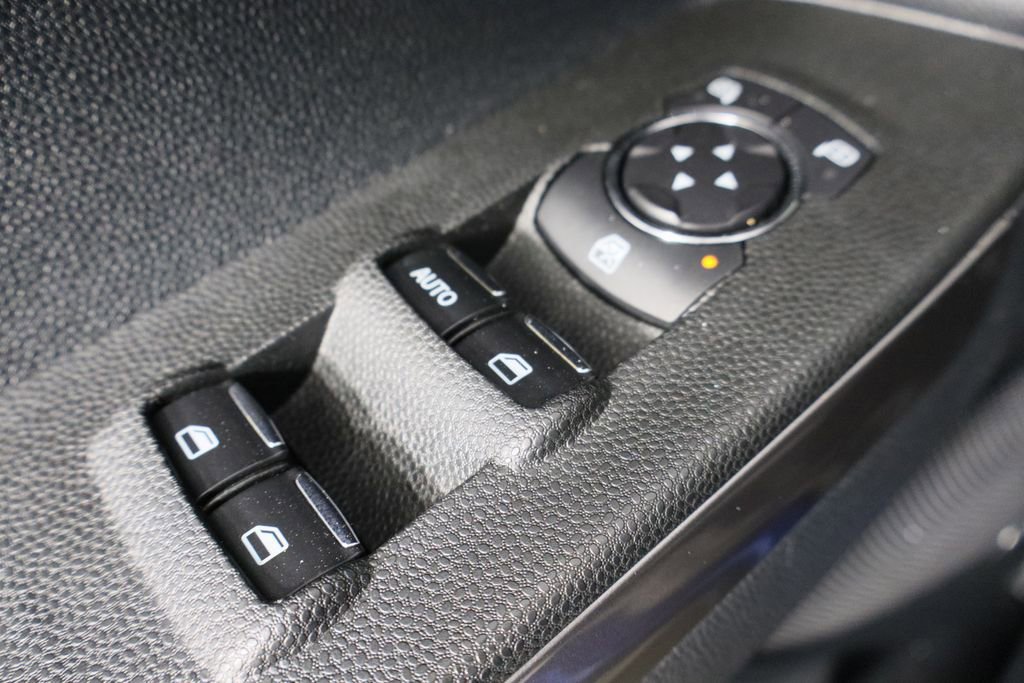 Used 2021 Ford EcoSport SE image 19