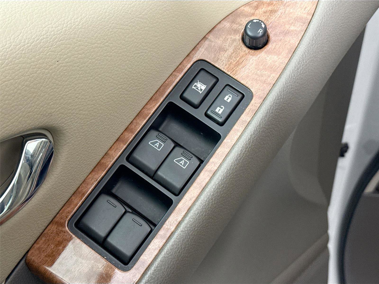 Used 2011 Nissan Murano LE image 29