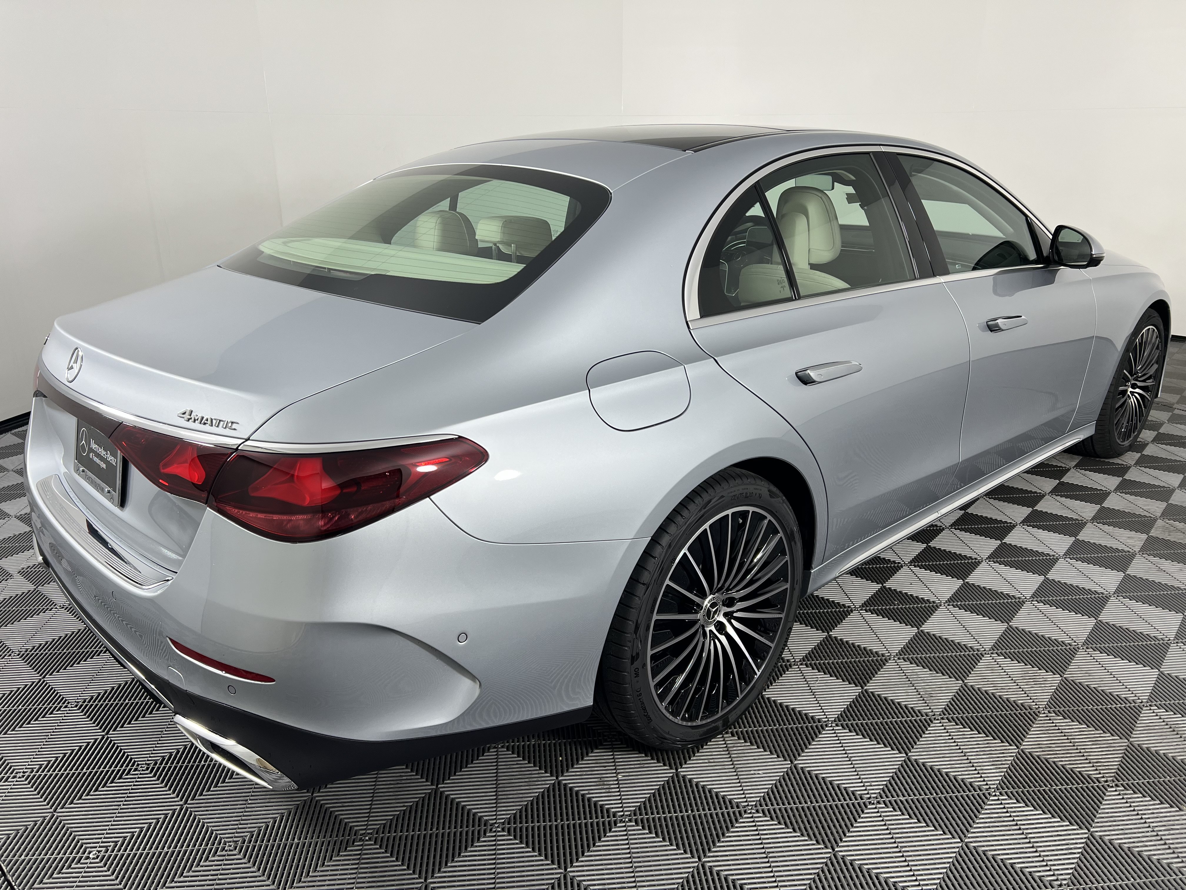 New 2026 Mercedes-Benz E 350 4MATIC Sedan image 12