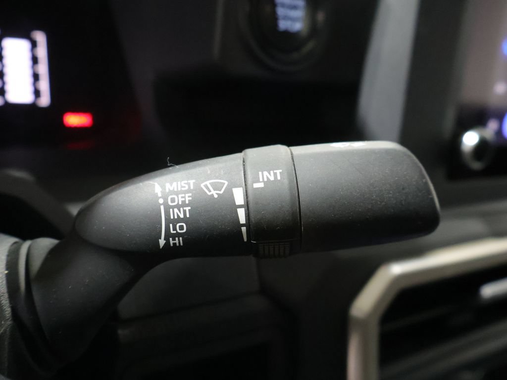 Used 2025 Toyota Tacoma SR w/ SR Upgrade Package AWD/4WD image 35
