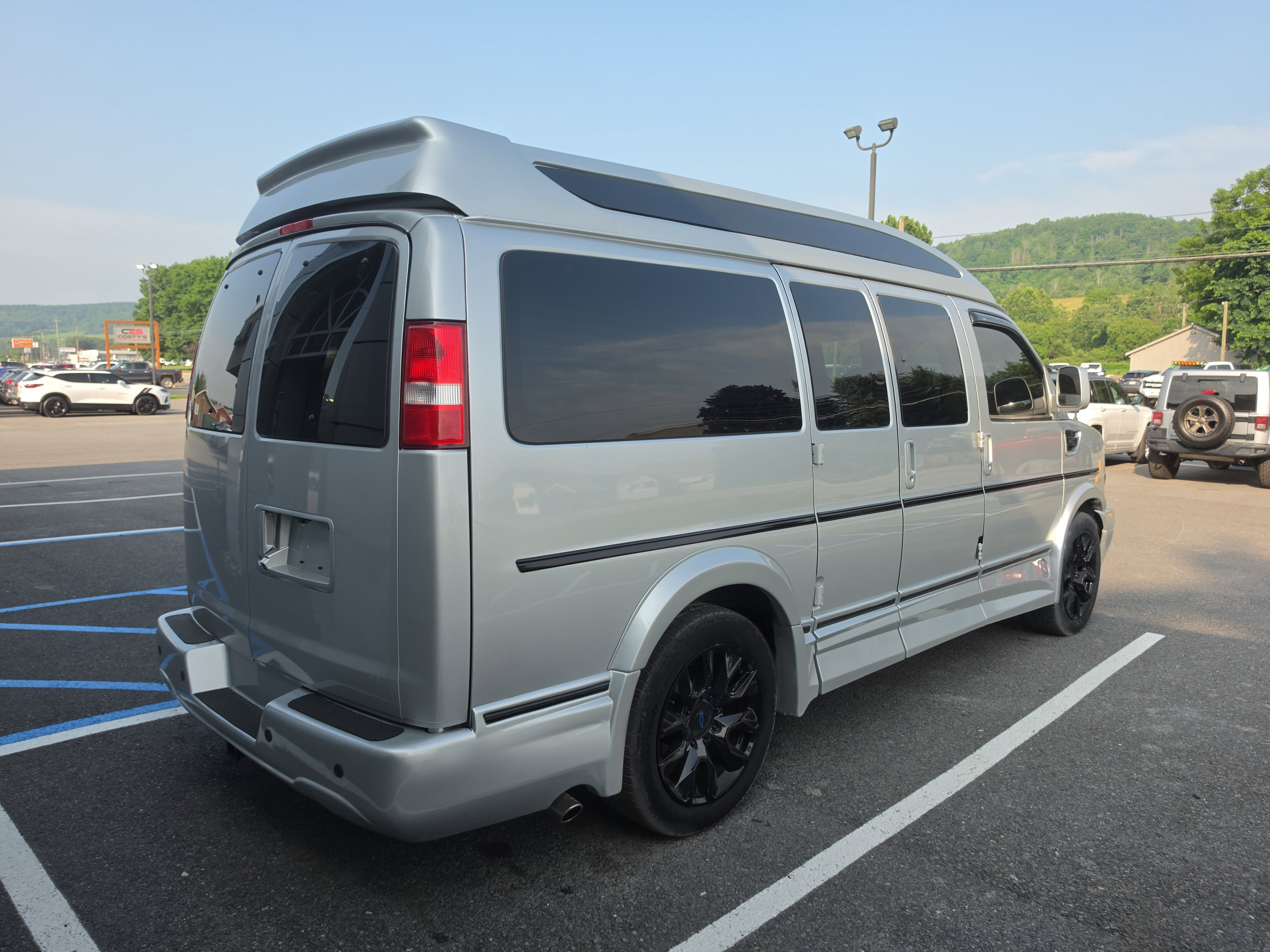 Used 2021 Chevrolet Express 2500 LS w/ Enhanced Convenience Package RWD video 3