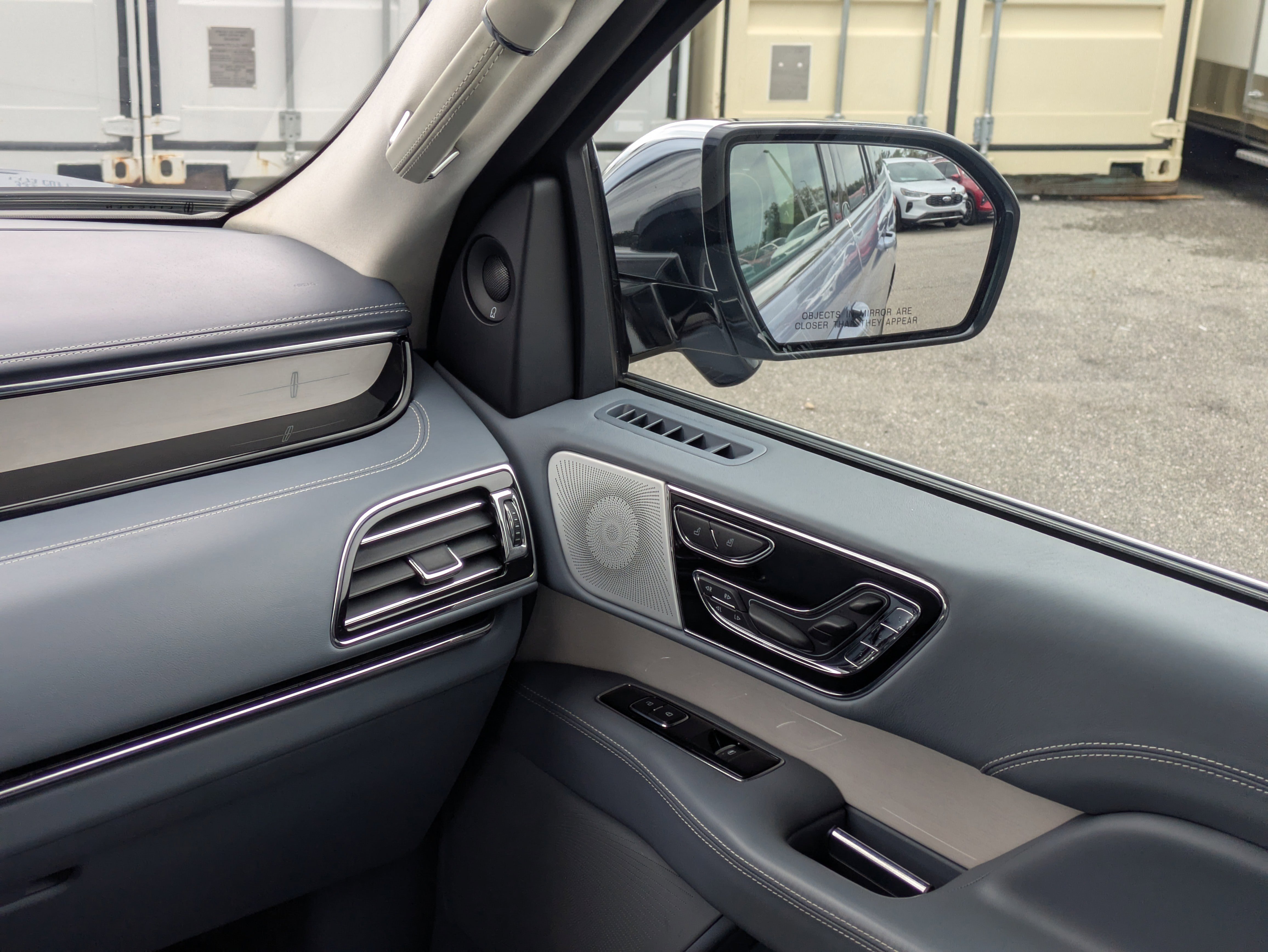 Used 2023 Lincoln Navigator L Black Label image 19