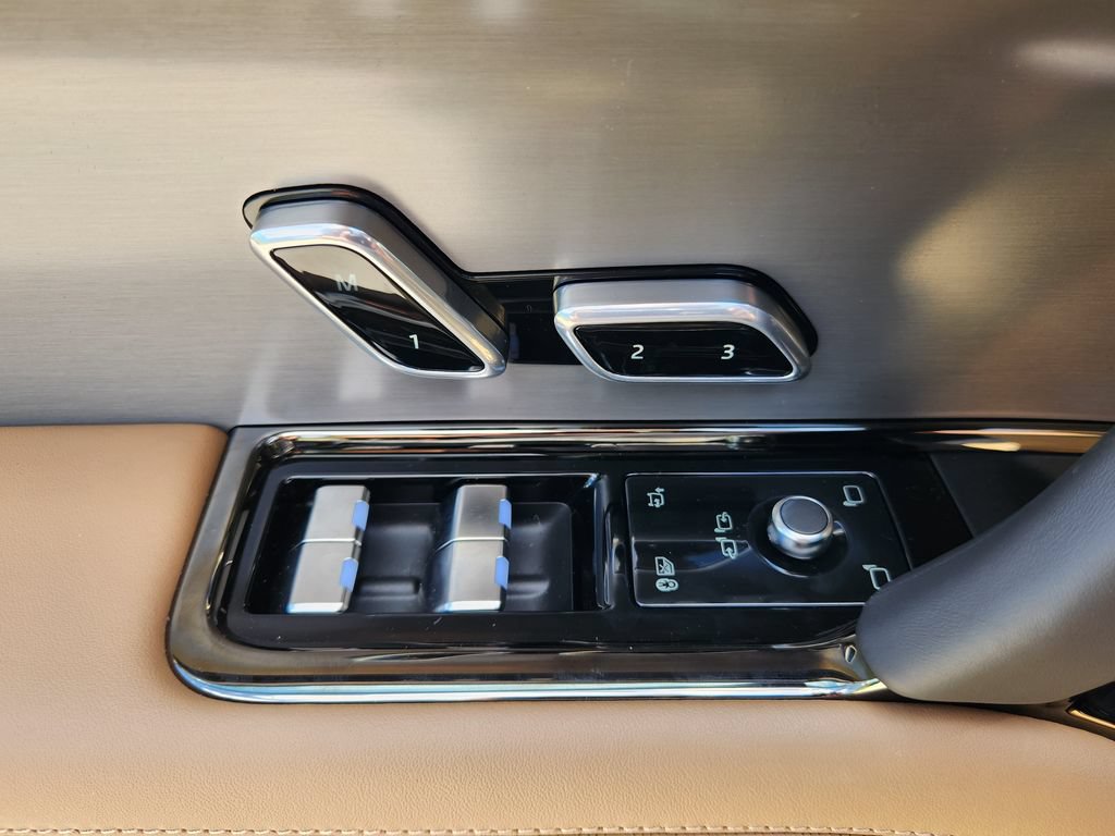 New 2026 Land Rover Range Rover Sport SE AWD/4WD image 19
