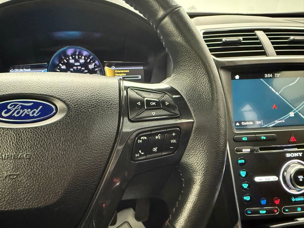 Used 2018 Ford Explorer Sport w/ Equipment Group 401A AWD/4WD image 28