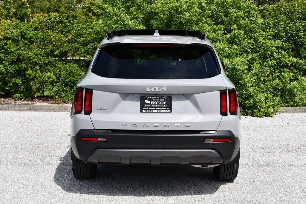 Used 2022 Kia Sorento S w/ Panoramic Sunroof Package AWD/4WD image 31