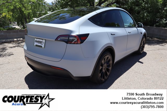 Used 2024 Tesla Model Y Long Range AWD/4WD image 7