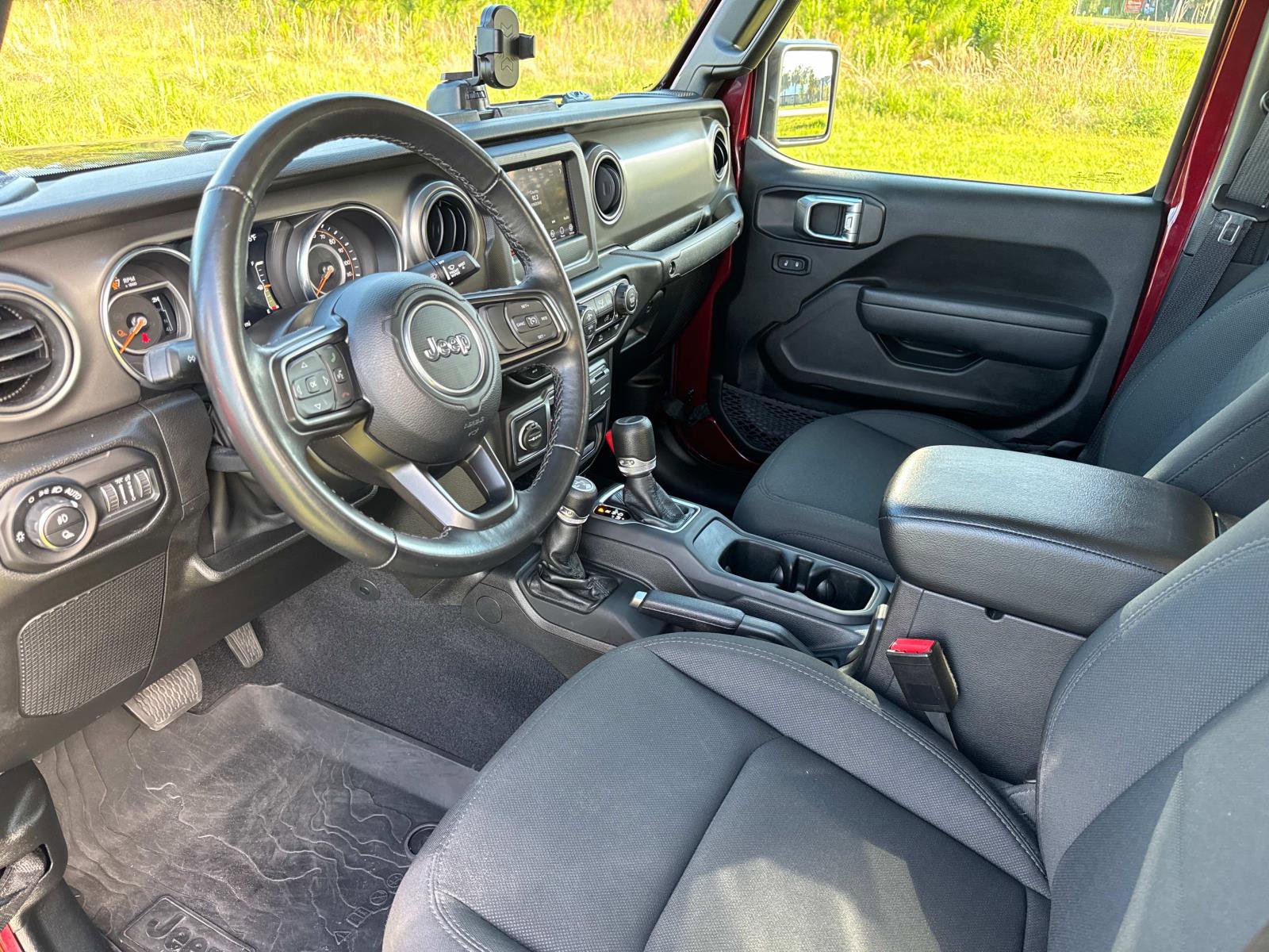 Certified 2022 Jeep Gladiator Overland AWD/4WD image 22