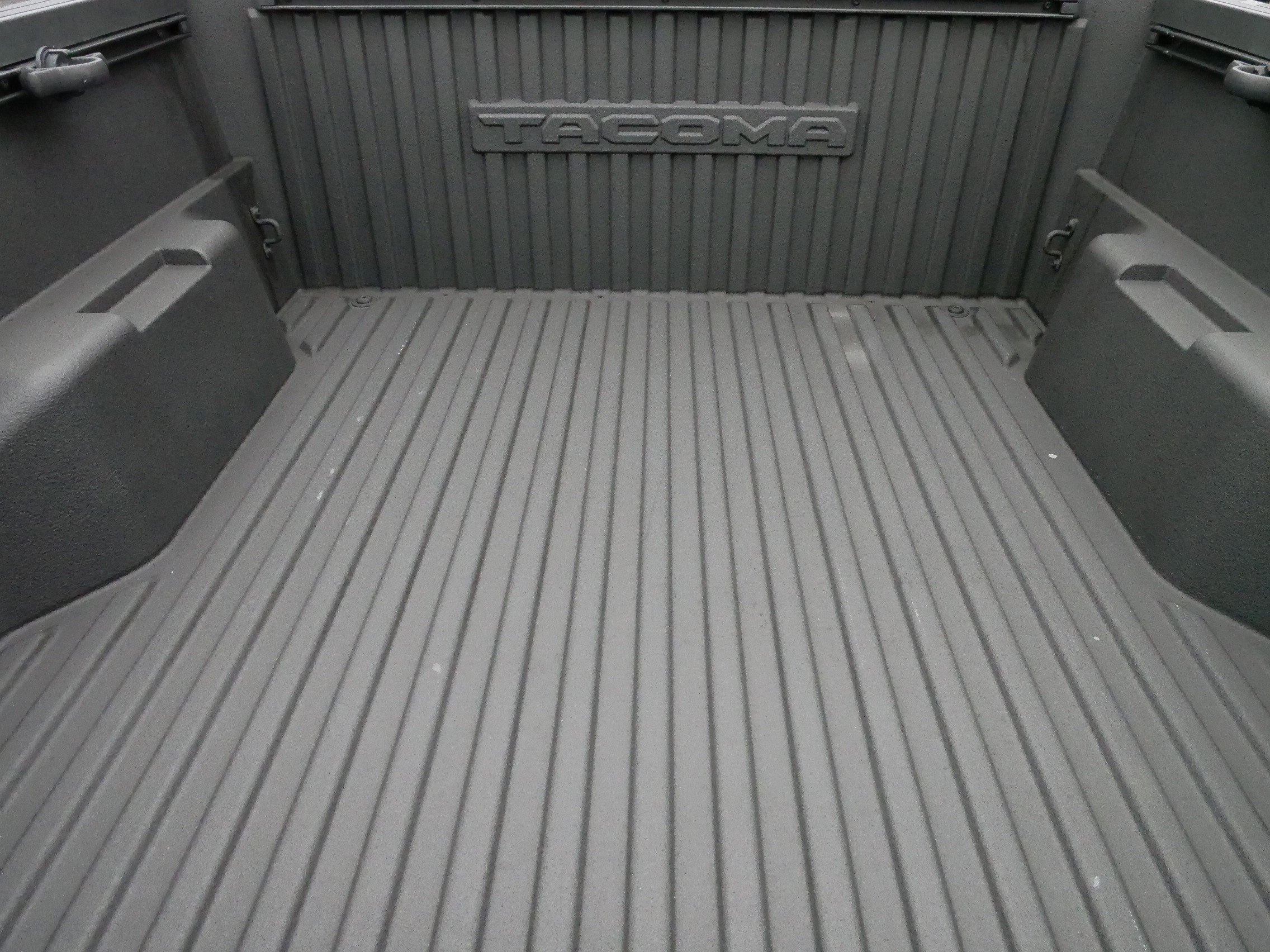 Used 2024 Toyota Tacoma TRD Off-Road image 19