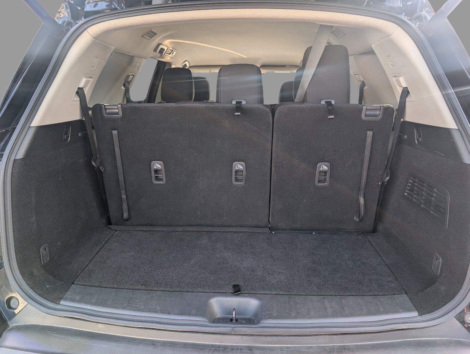 Used 2025 Nissan Pathfinder SV FWD image 5