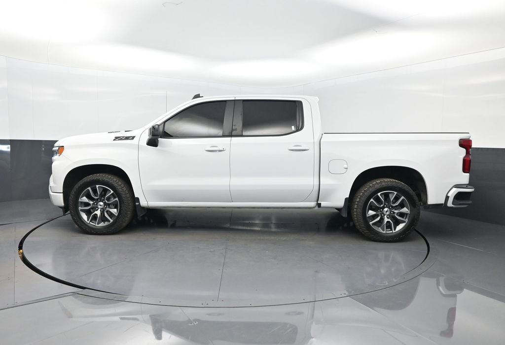 Used 2023 Chevrolet Silverado 1500 RST AWD/4WD image 2