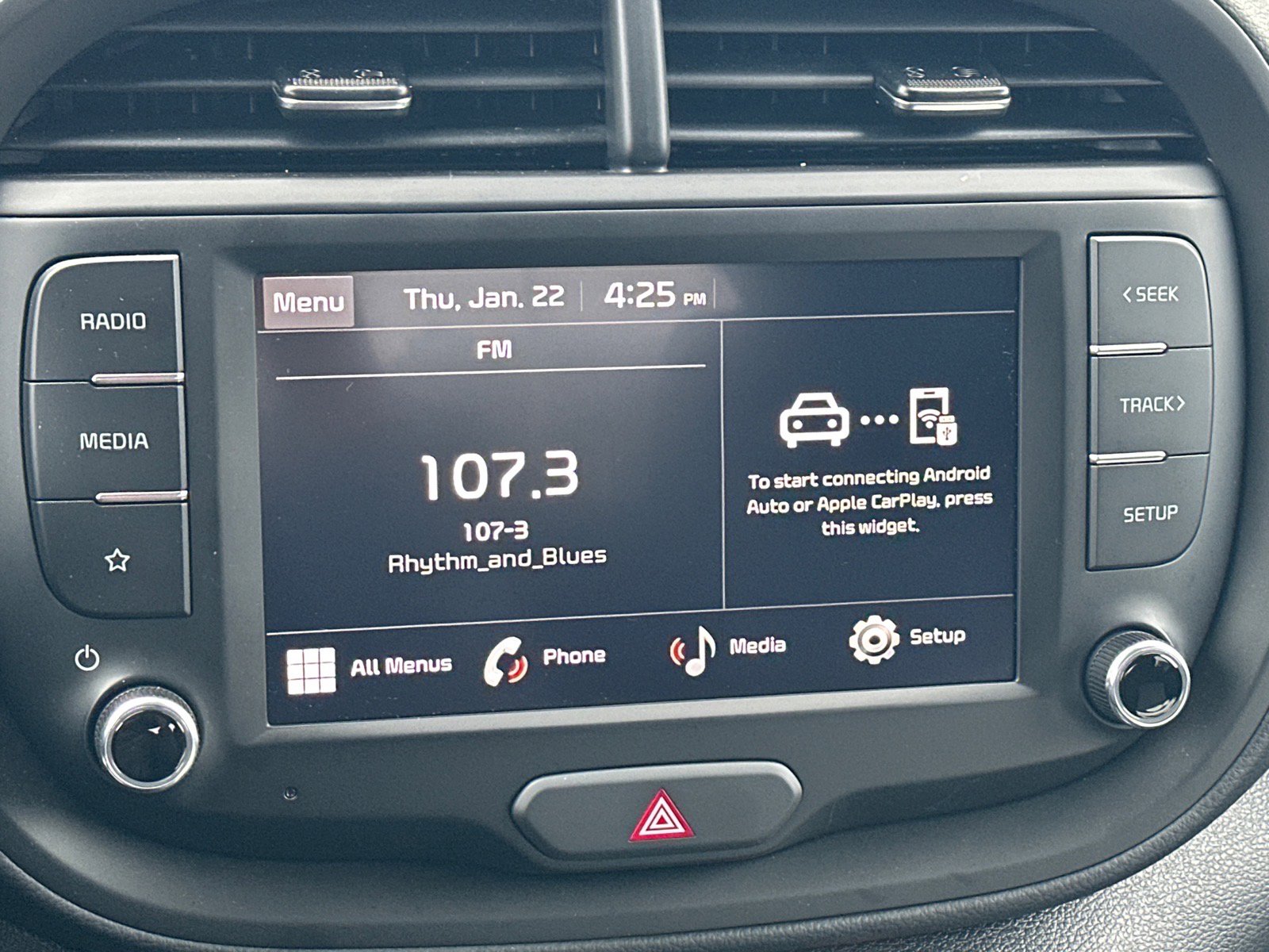 Certified 2025 Kia Soul LX w/ LX Technology Package image 12