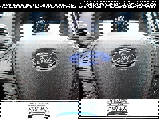 Used 2024 Ford Edge SE w/ Black Appearance Package image 40