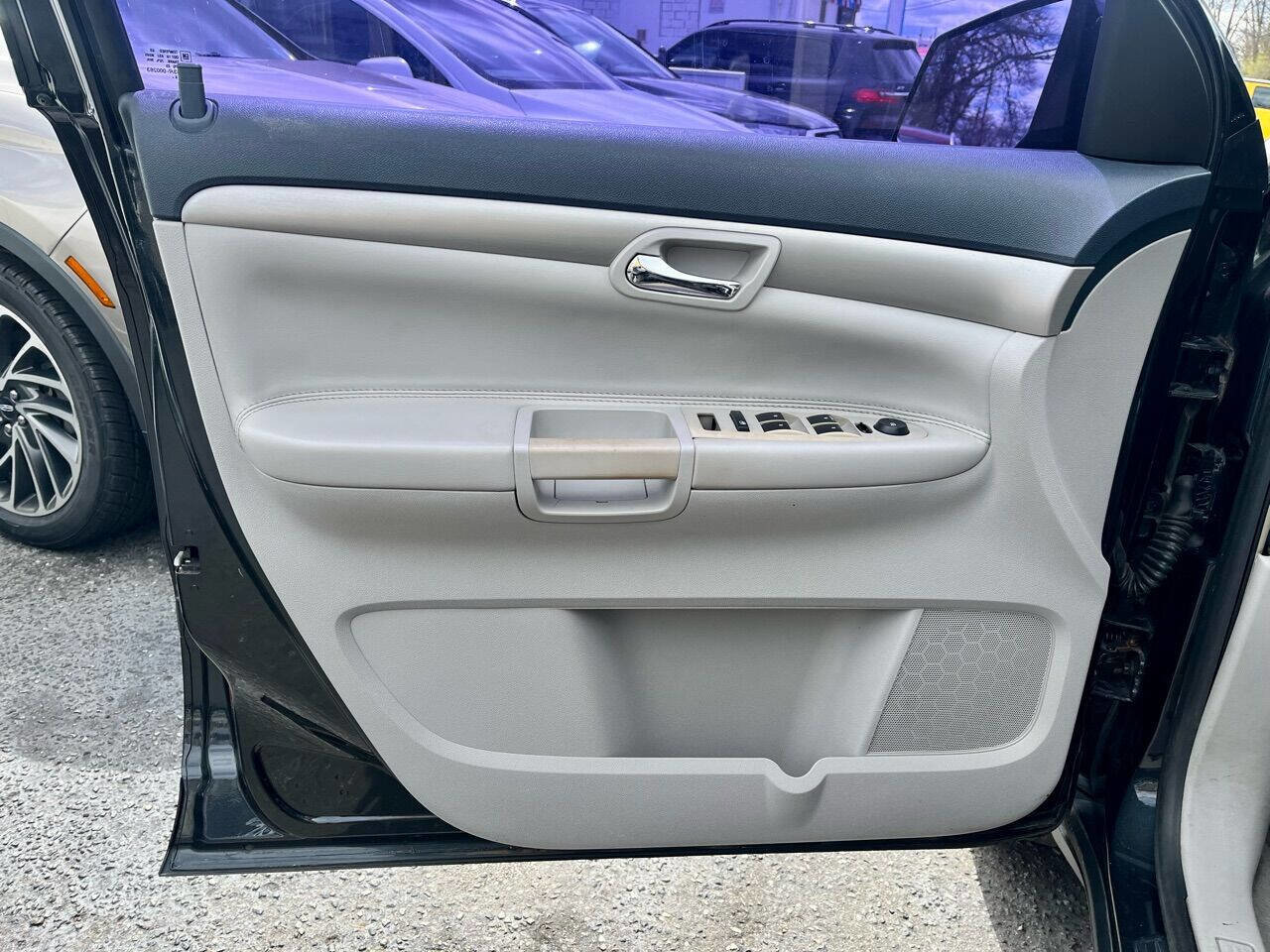 Used 2007 Saturn Outlook XE w/ Preferred Pkg image 10