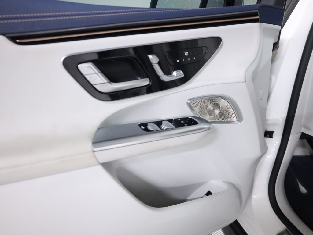 Certified 2023 Mercedes-Benz EQE 500 4MATIC SUV image 9
