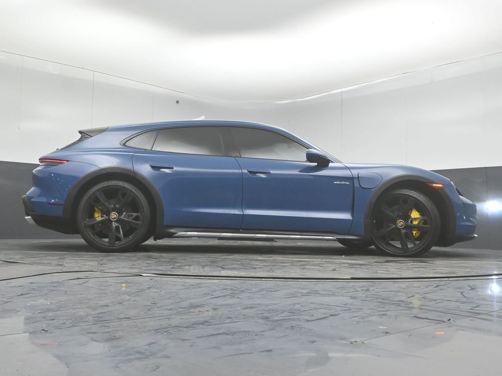 Used 2024 Porsche Taycan 4 Cross Turismo w/ Premium Package image 44