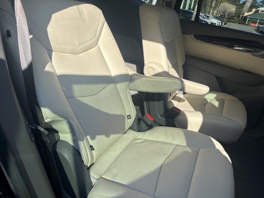 Certified 2024 Cadillac XT6 Premium Luxury w/ LPO, Floor Liner Package image 31