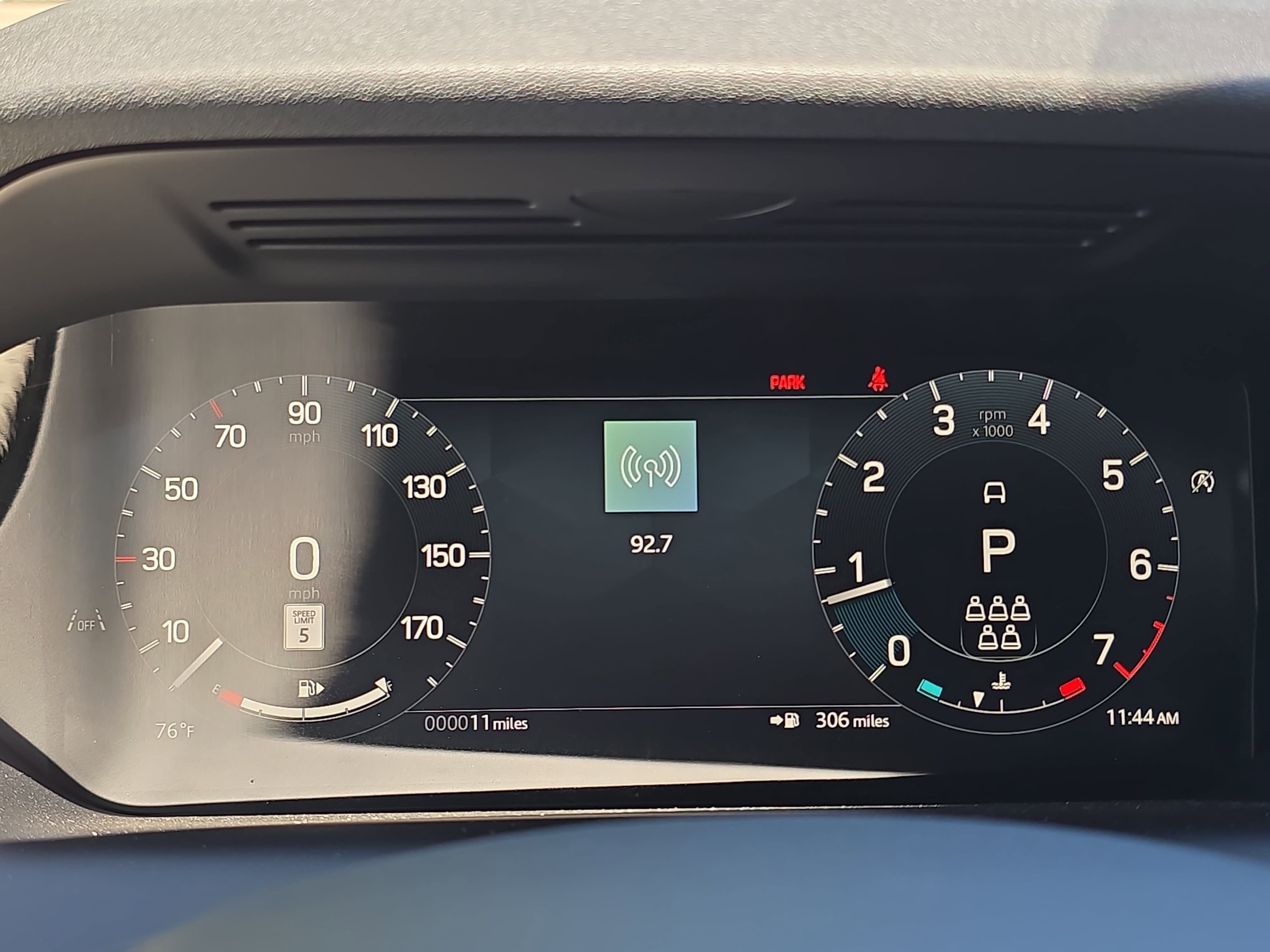 New 2026 Land Rover Discovery Sport Landmark AWD/4WD image 19