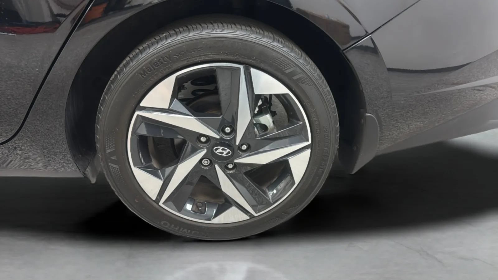 Used 2023 Hyundai Elantra SEL w/ Convenience Package FWD image 35