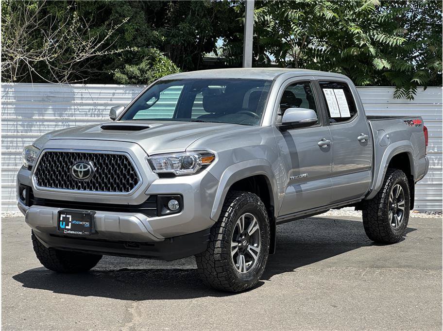 Used 2019 Toyota Tacoma TRD Sport w/ Technology Package AWD/4WD image 6