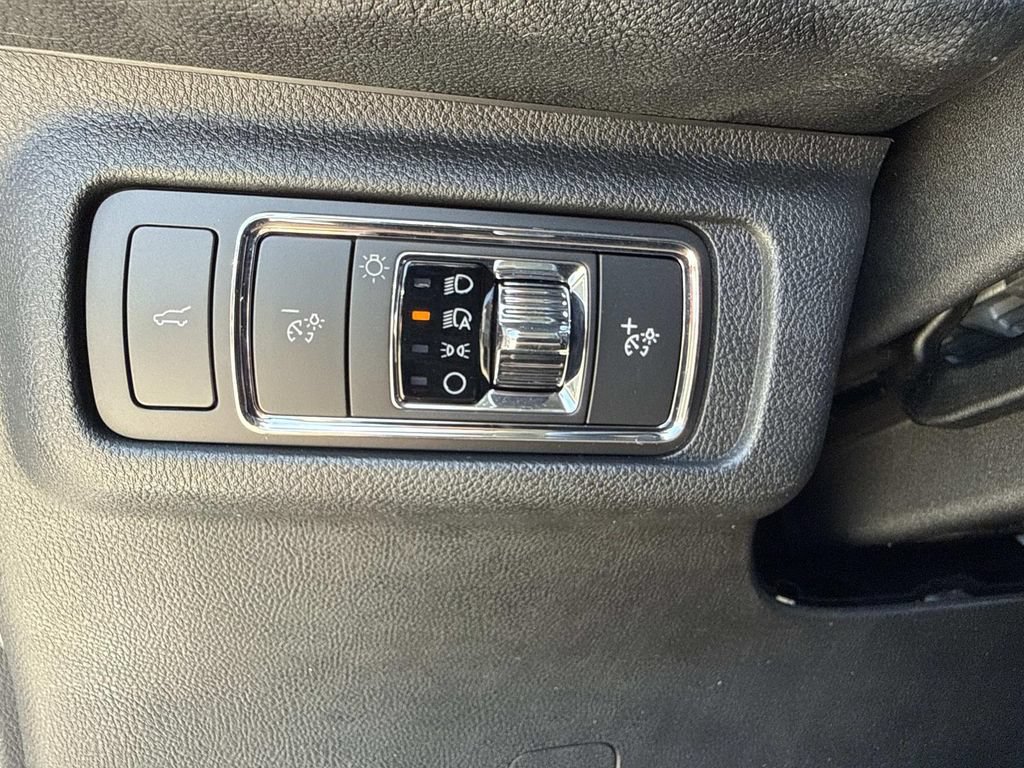 Certified 2022 Lincoln Corsair AWD w/ Equipment Group 101A image 32
