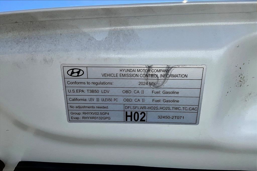 Used 2024 Genesis G70 2.5T image 29