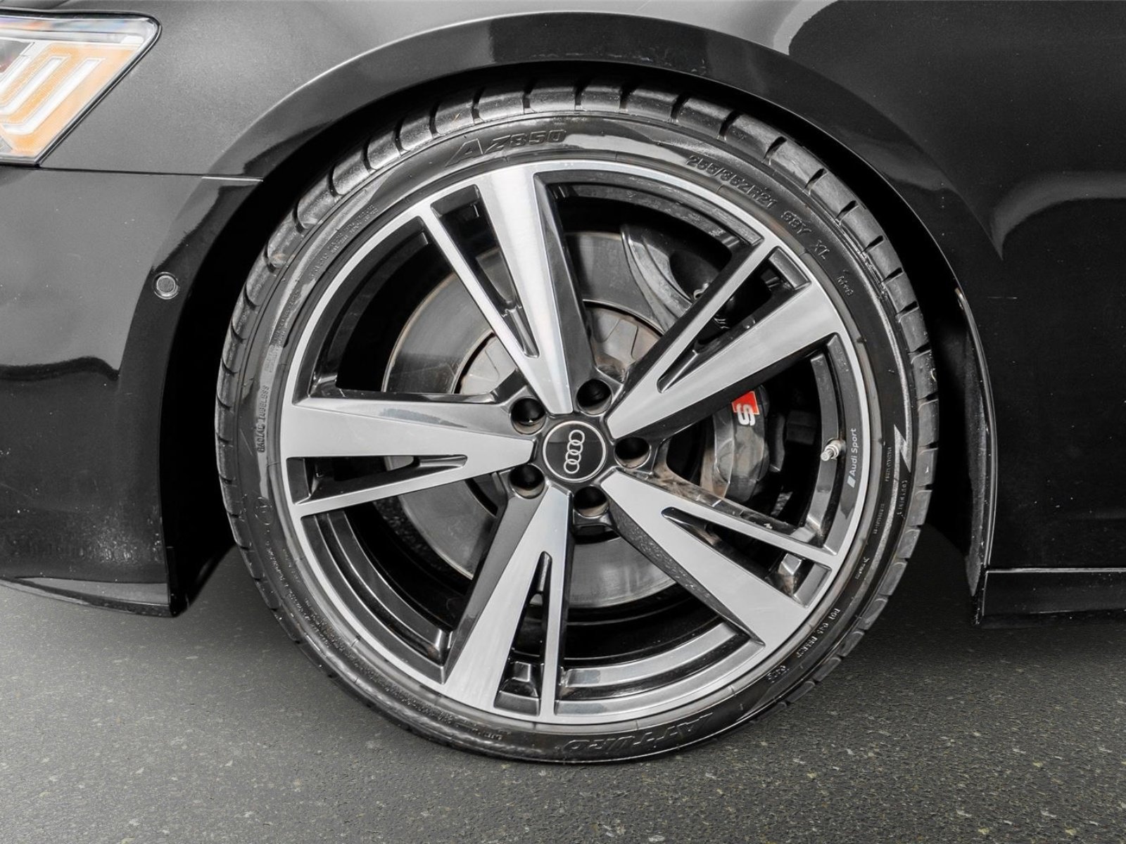 Used 2023 Audi S6 Prestige w/ Prestige Package image 19