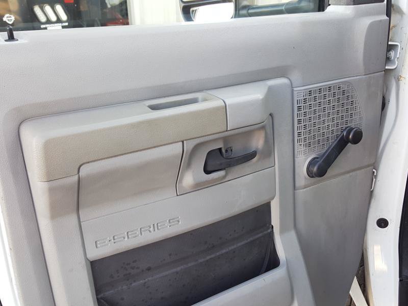 Used 2016 Ford E-450 and Econoline 450 Super Duty RWD image 19
