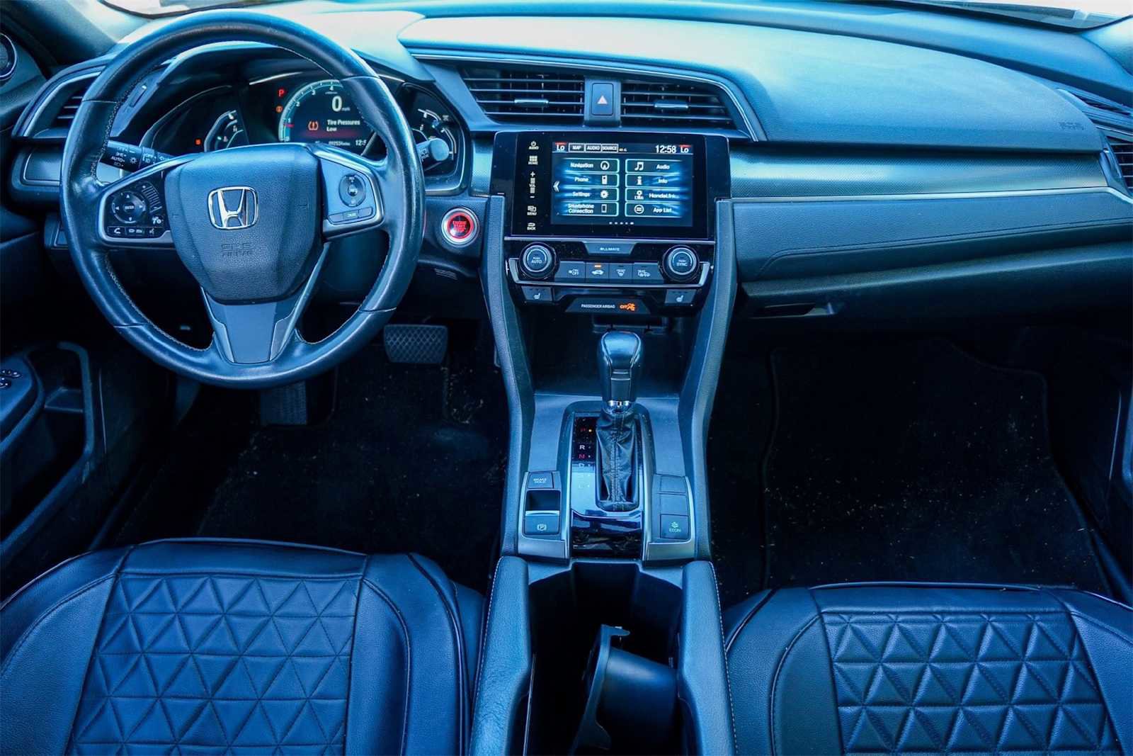 Used 2018 Honda Civic EX-L image 10