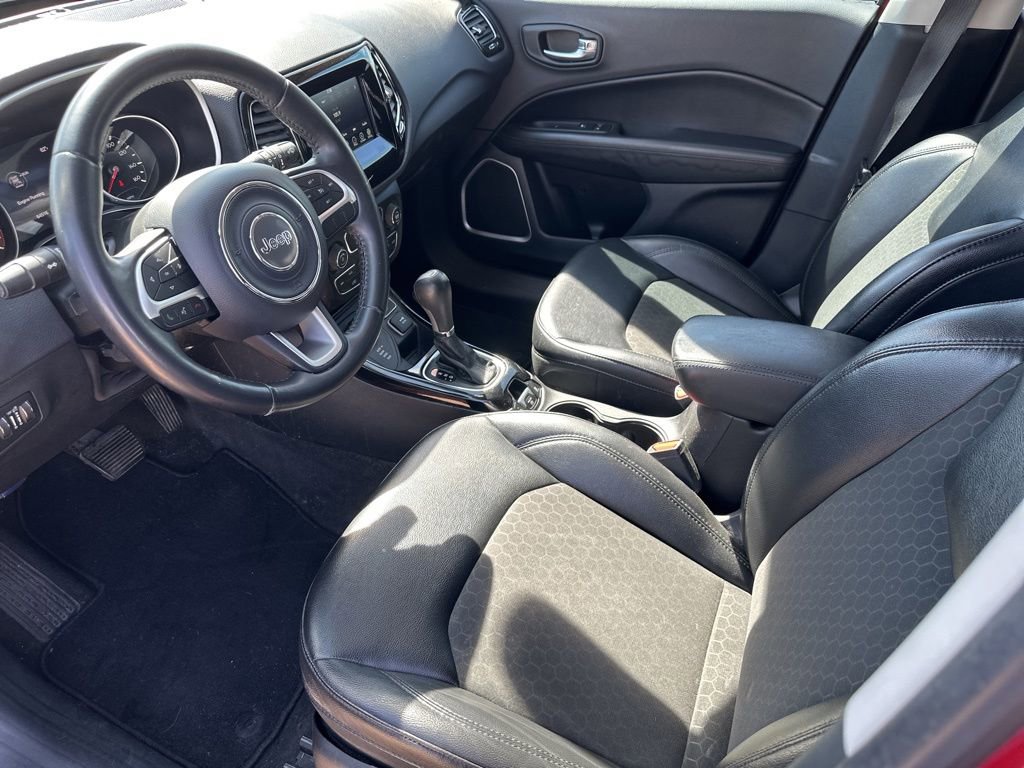 Used 2018 Jeep Compass Latitude w/ Popular Equipment Group image 15