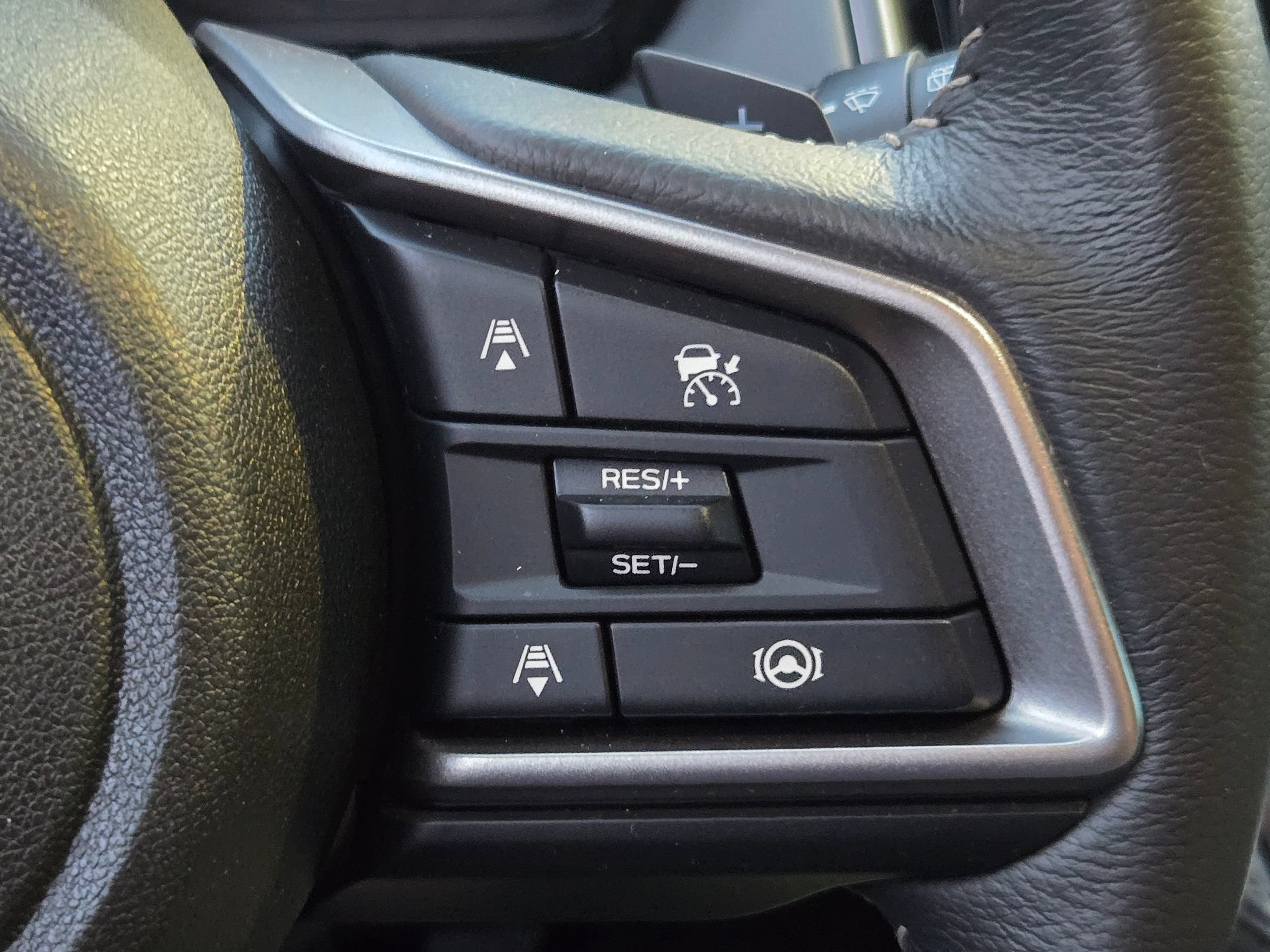 Used 2025 Subaru Outback Premium w/ Popular Package #1 AWD/4WD image 28