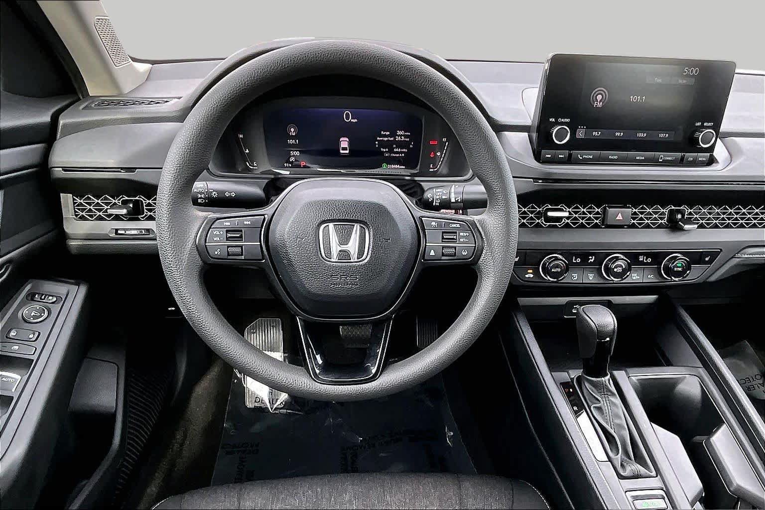 Used 2023 Honda Accord EX image 6