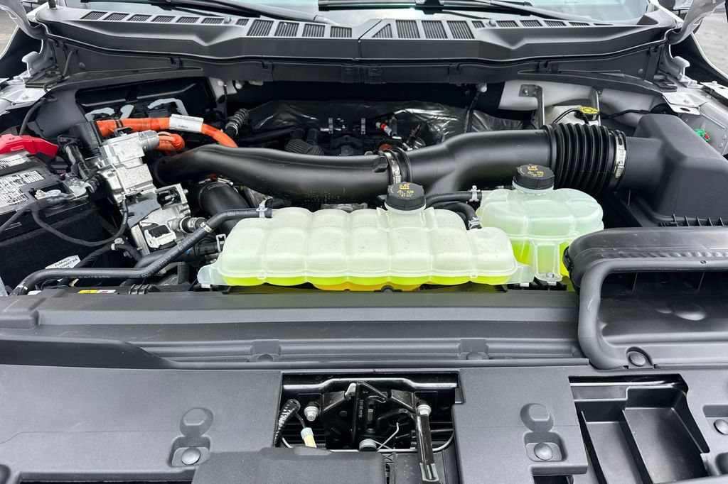 New 2026 Ford F150 XLT w/ Equipment Group 302A MID AWD/4WD image 19