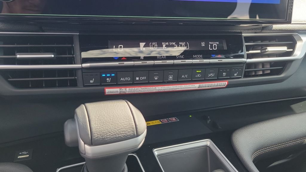 New 2026 Toyota Sienna Limited FWD image 15
