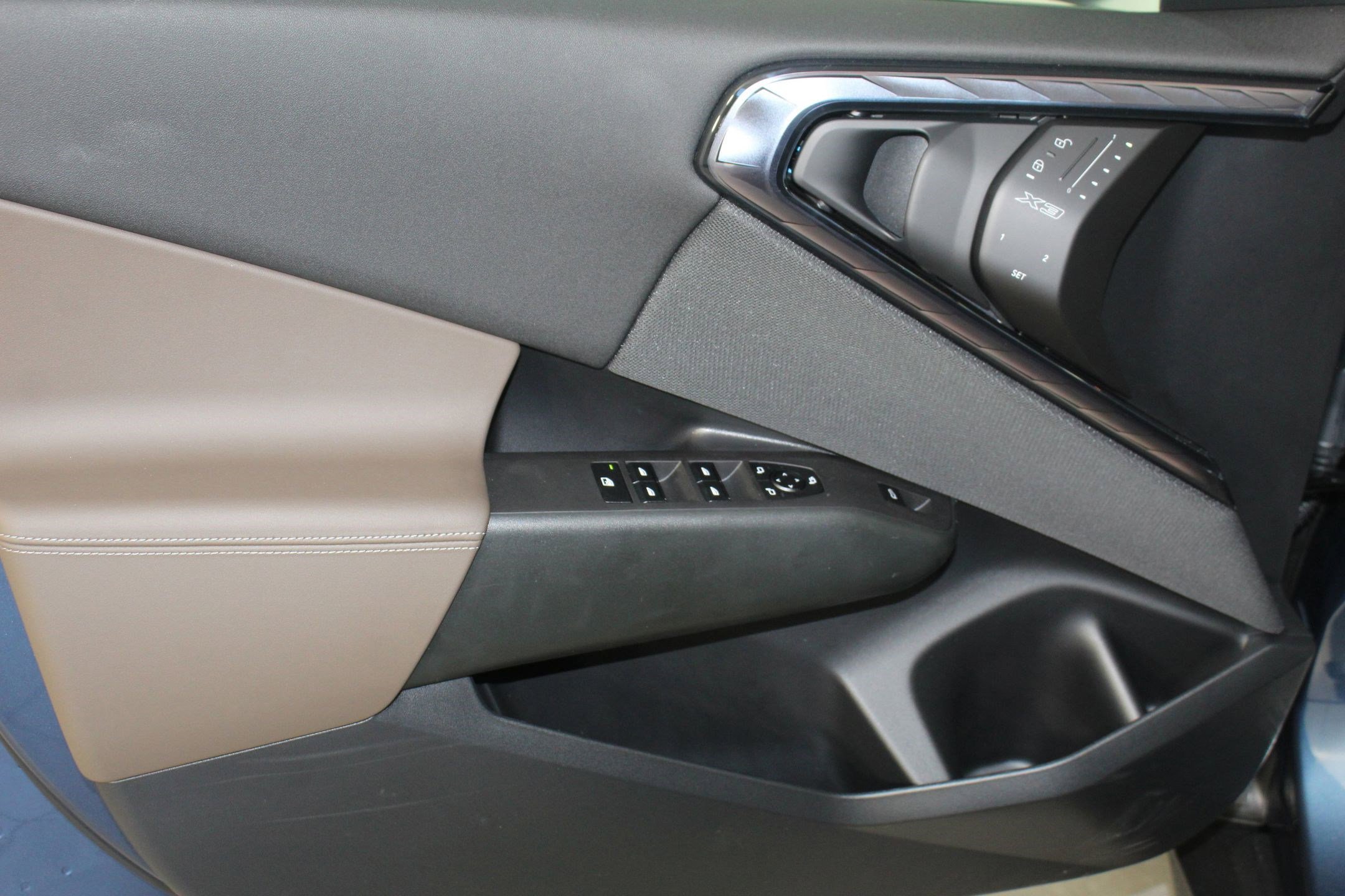 Used 2025 BMW X3 xDrive30i w/ Premium Package image 11