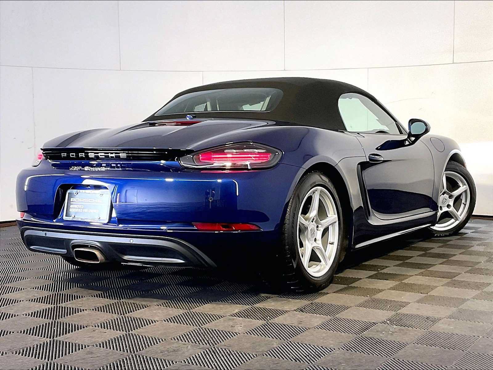 Certified 2022 Porsche 718 Boxster RWD image 7