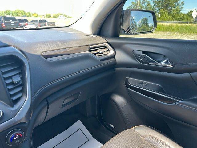 Used 2021 GMC Acadia AT4 w/ LPO, Floor Liner Package AWD/4WD image 28