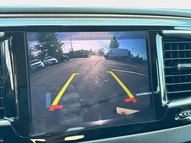 Used 2018 Chrysler Pacifica Touring-L Plus w/ Tire & Wheel Group FWD image 24