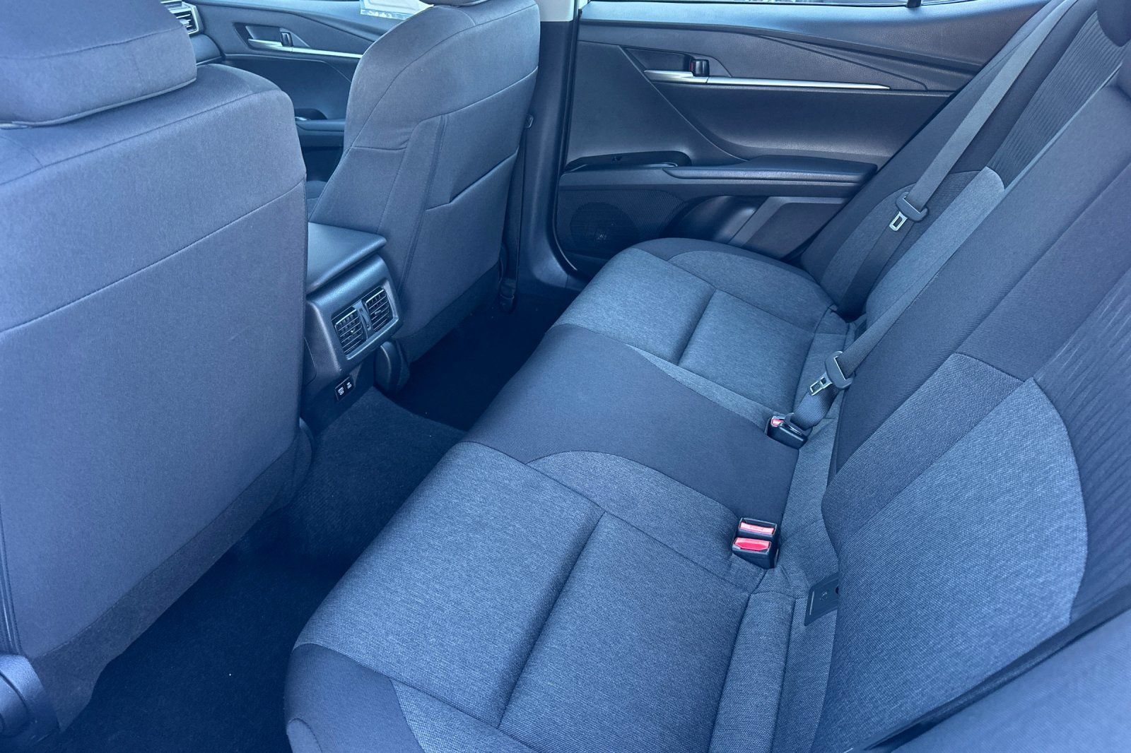 Used 2025 Toyota Camry LE FWD image 13