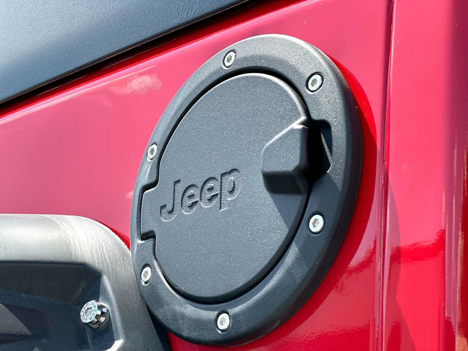 Used 2017 Jeep Wrangler Unlimited Sahara AWD/4WD image 28
