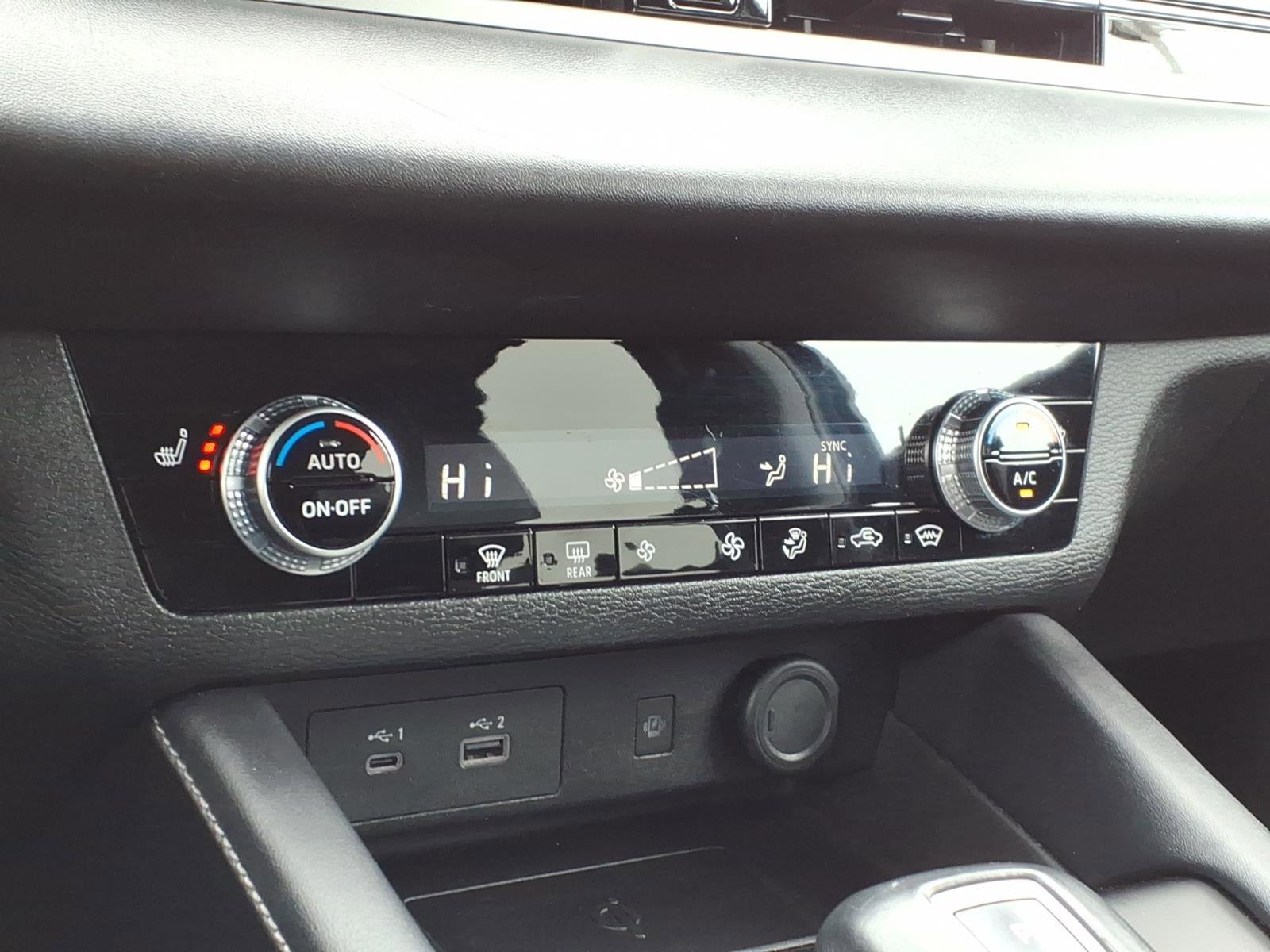 Used 2024 Mitsubishi Outlander SE image 22