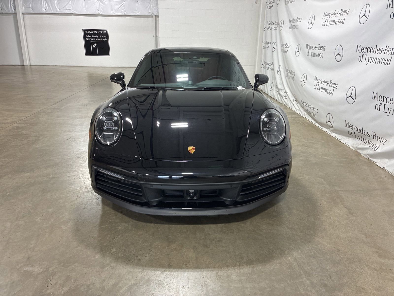 Used 2023 Porsche 911 Carrera S image 2