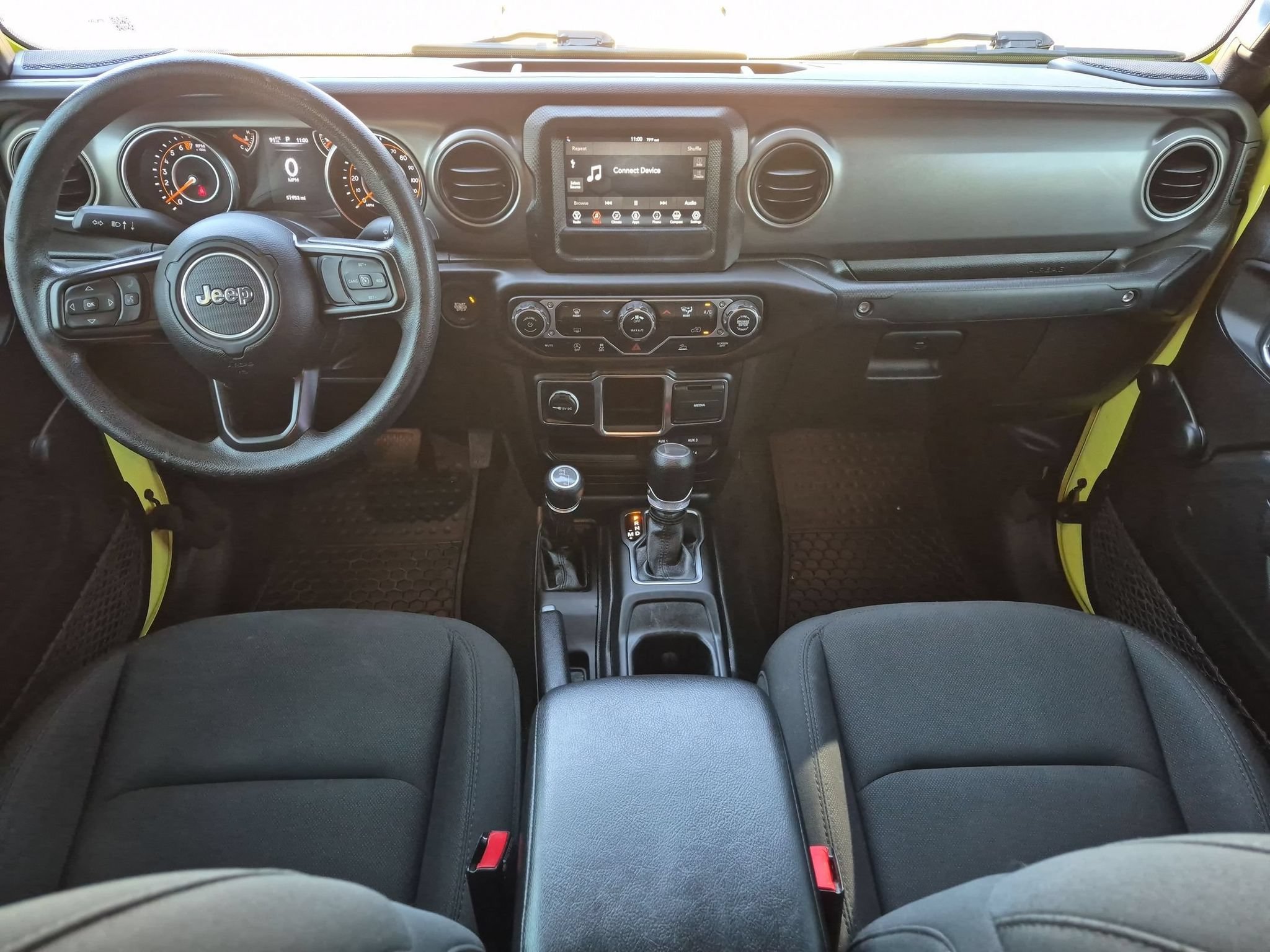Used 2023 Jeep Gladiator Sport AWD/4WD image 16