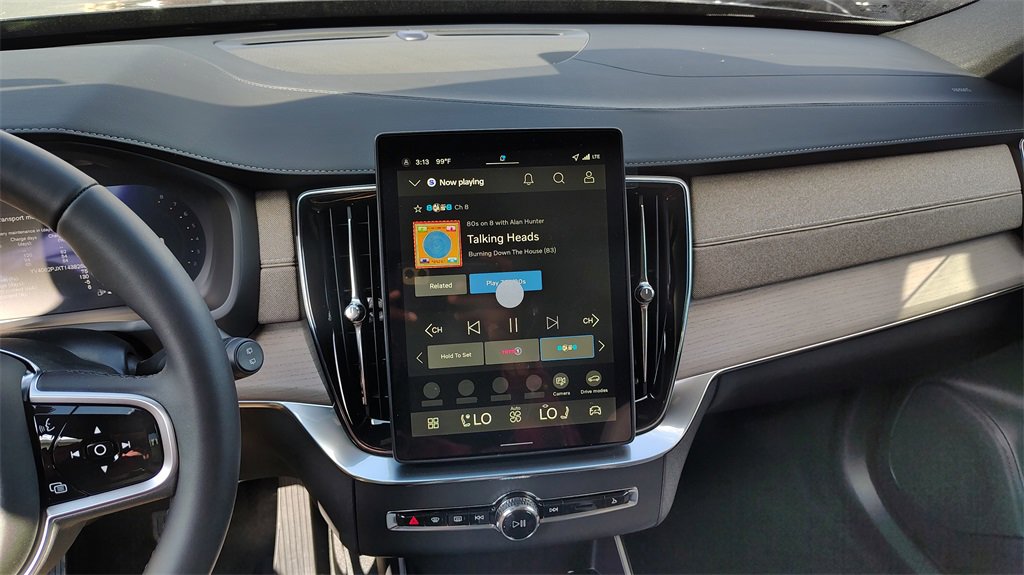 New 2026 Volvo XC90 B6 Core image 17