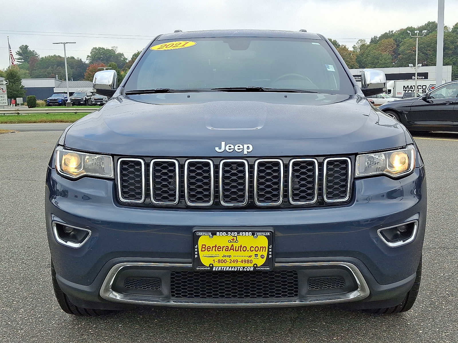 Used 2021 Jeep Grand Cherokee Limited image 2