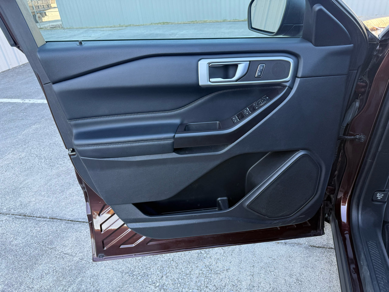 Used 2020 Ford Explorer XLT w/ Equipment Group 202A image 17