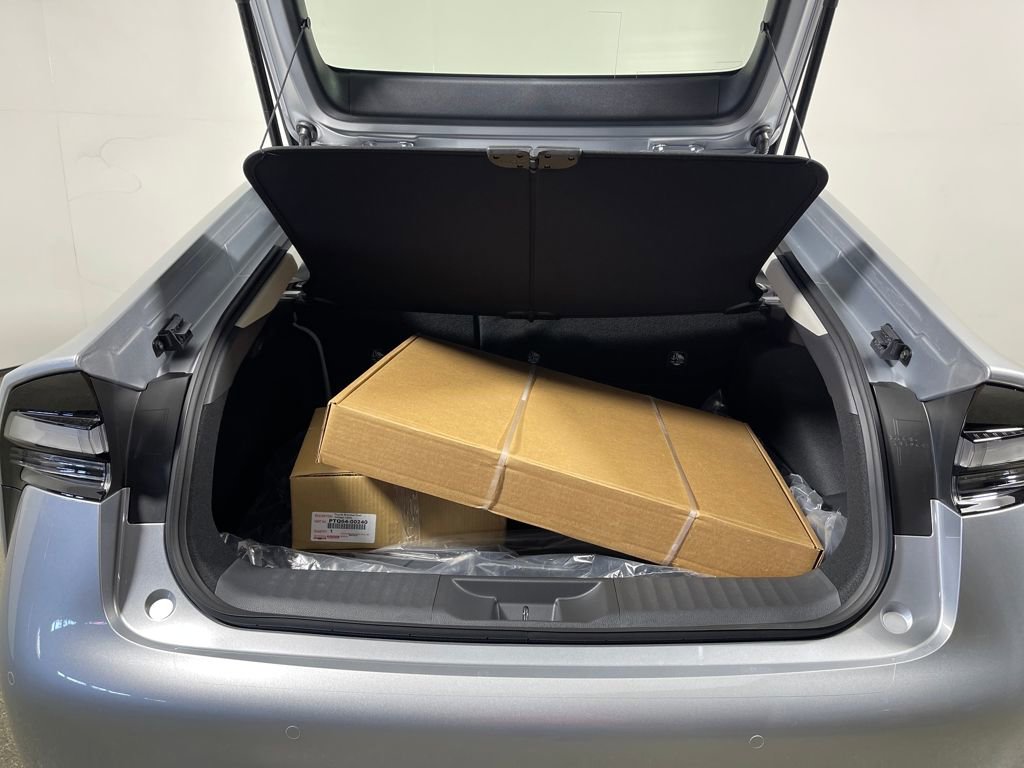 New 2026 Toyota Prius Plug-In Hybrid image 10