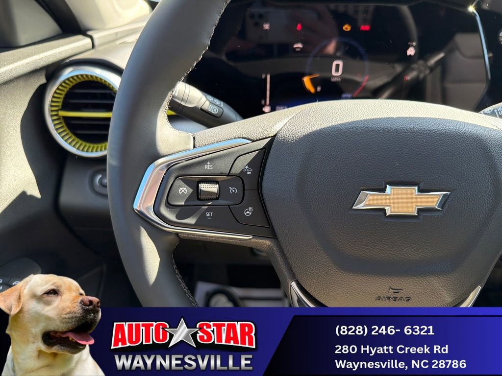 New 2025 Chevrolet Trax LT w/ Driver Confidence Package FWD image 15