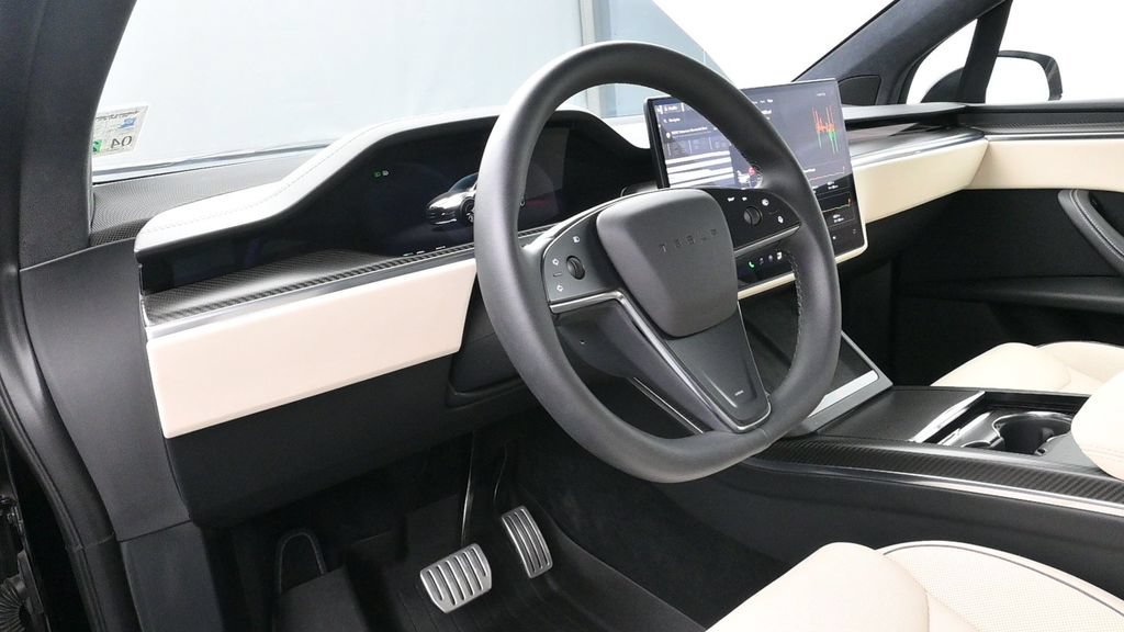 Used 2022 Tesla Model X Plaid AWD/4WD image 5
