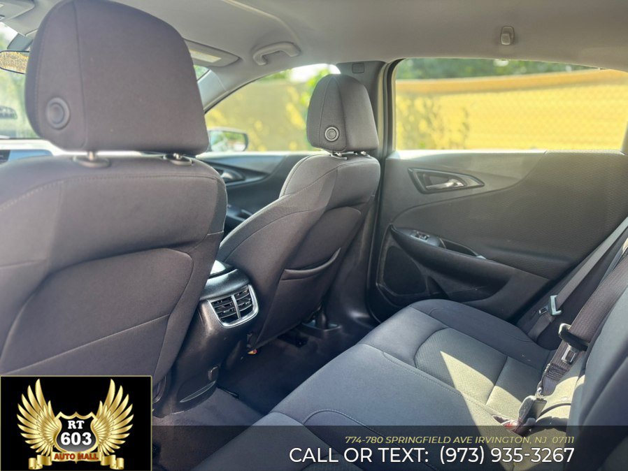 Used 2024 Chevrolet Malibu LT FWD image 8