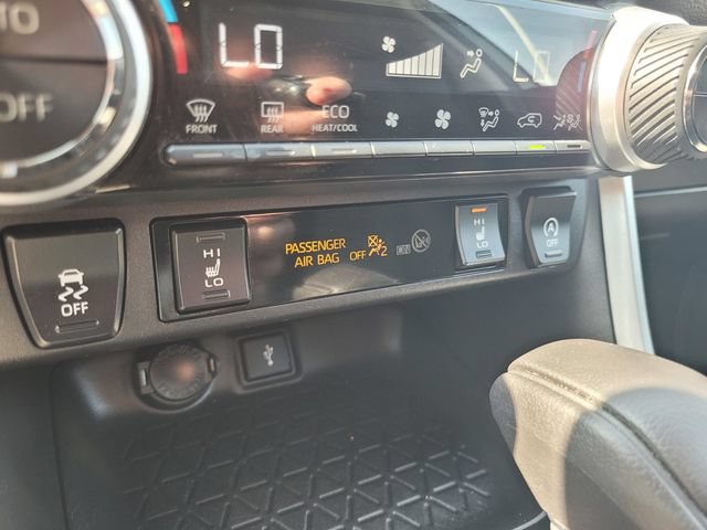 Used 2021 Toyota RAV4 XLE w/ XLE Grade Weather Package FWD image 25